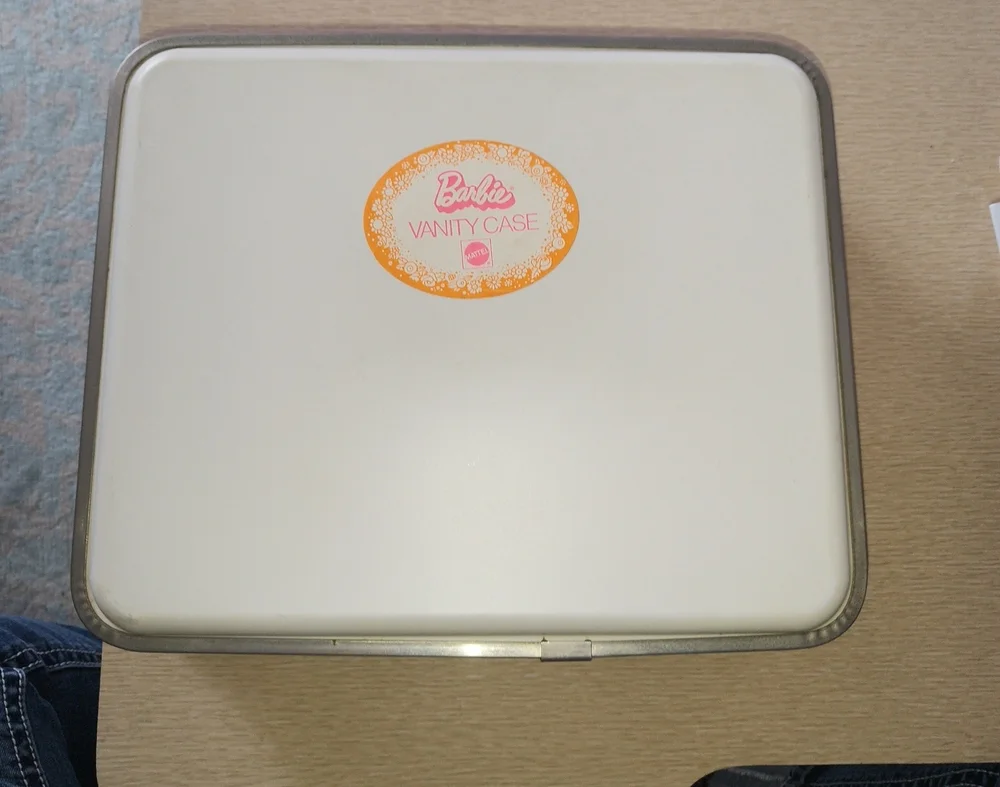Vintage 1973 Barbie Child Size Vanity Case Working
